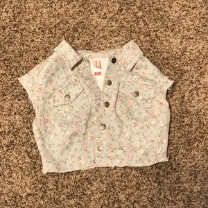 No Boundaries floral cutoff jean vest